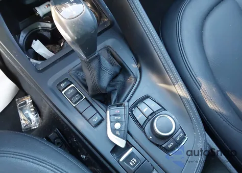 2017 BMW X1 xDrive28I из США, поврежденный, VIN WBXHT3Z31H4A58251